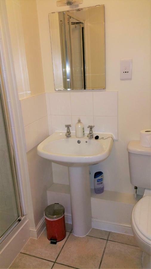 Apartment Haven: 2br, 2ba With Free Parking Oxford